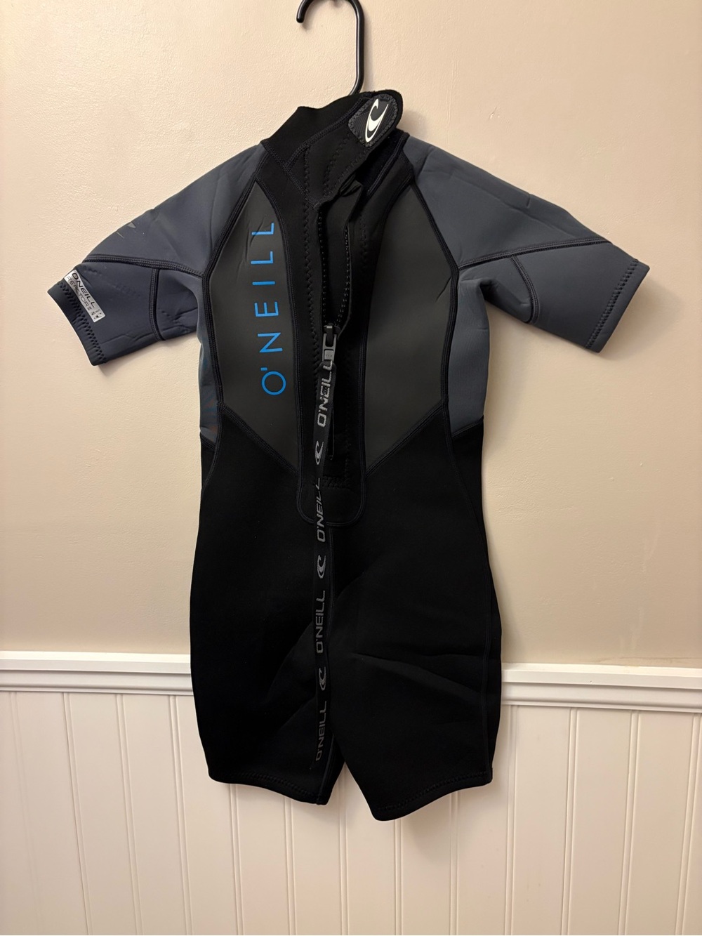 O'Neill Kids Short Sleeve Wetsuit - Black and Gray